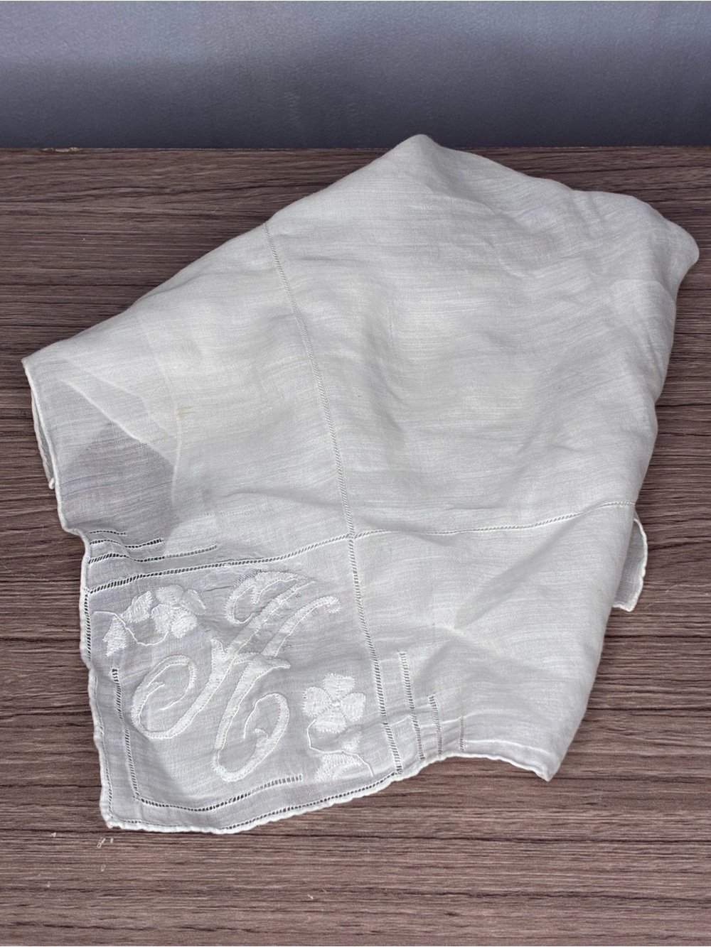 🐼 3/$25 Vintage H Initial Embroidered Cotton Handkerchief